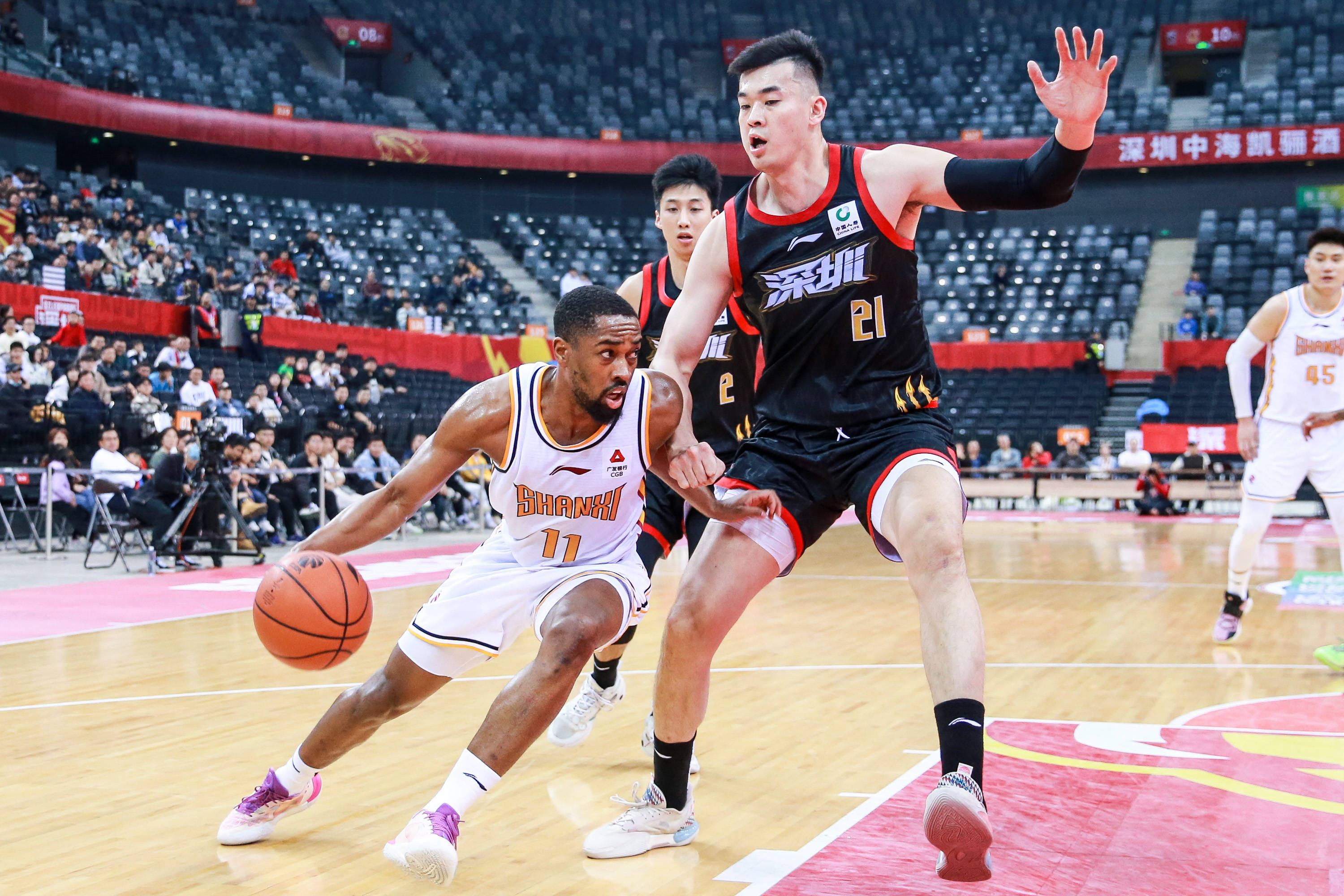 球巨星之间 球巨星之间