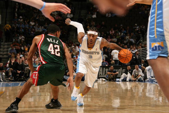 随着全球足 随着全球足