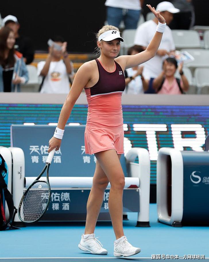 他们始终坚 他们始终坚